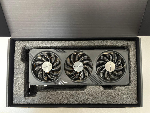 Gigabyte Radeon RX 7600 XT GAMING OC 16GB – 2810MHz, GDDR6 18000MHz, PCIe 4.0, 2x DP 1.4, 2x HDMI 2.1a, RDNA, RGB Fusion – GV-R76XTGAMING OC-16GD | A+ Grade – Excellent Condition, Tested & Verified, Comes with Original Box Gigabyte